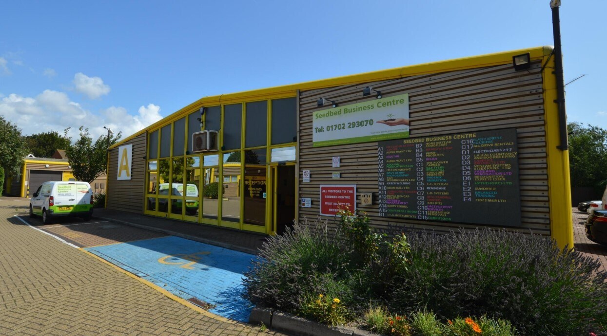 Vanguard-Way-Southend-On-Sea-Primary-Photo-1-HighDefinition.jpg